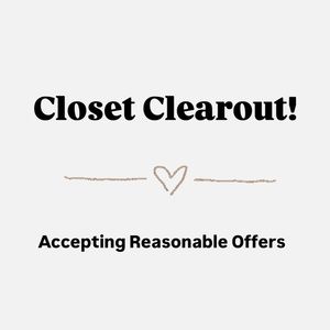 Closet Clearout Sign